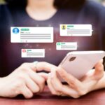 Reputación online | Escucha qué dicen sobre ti, toma nota, y ¡actúa! mujer chequeando la reputación online