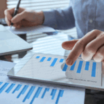 La importancia de medir y ajustar tu estrategia de marketing en tiempo real medir marketing